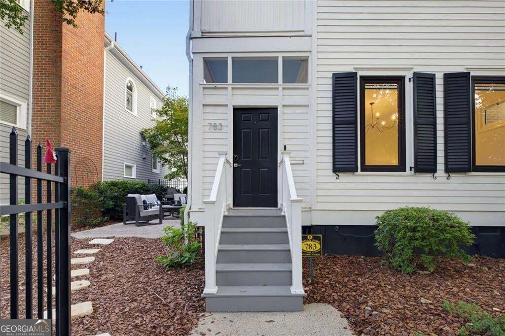 783 Edgewood AVE NE
