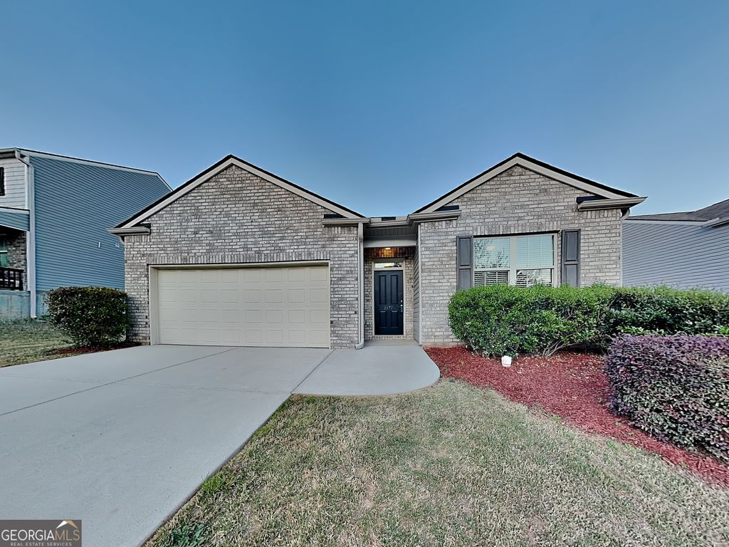 Photo of 3171 Lilac Creek Trail, Gainesville, GA 30507 (MLS # 10736225)