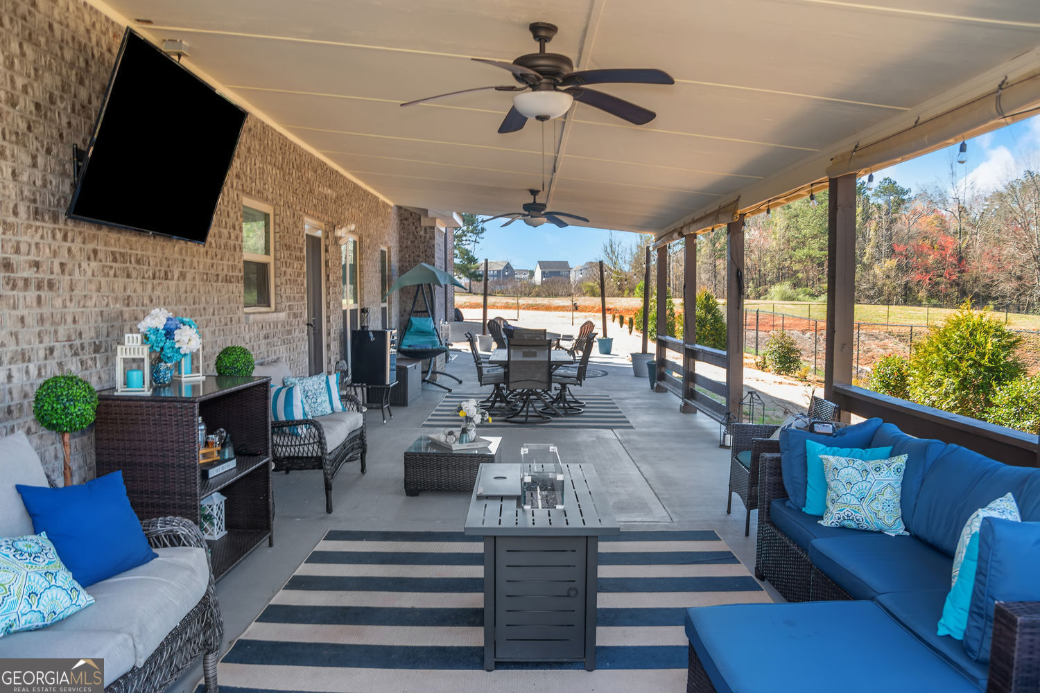 McDonough, Georgia 30252, United States, 5 Bedrooms Bedrooms, ,4 BathroomsBathrooms,Residential,Pending,81777