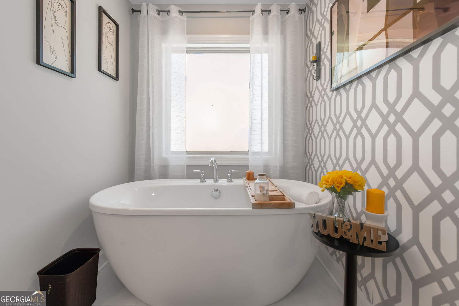 McDonough, Georgia 30252, United States, 5 Bedrooms Bedrooms, ,4 BathroomsBathrooms,Residential,Pending,81777