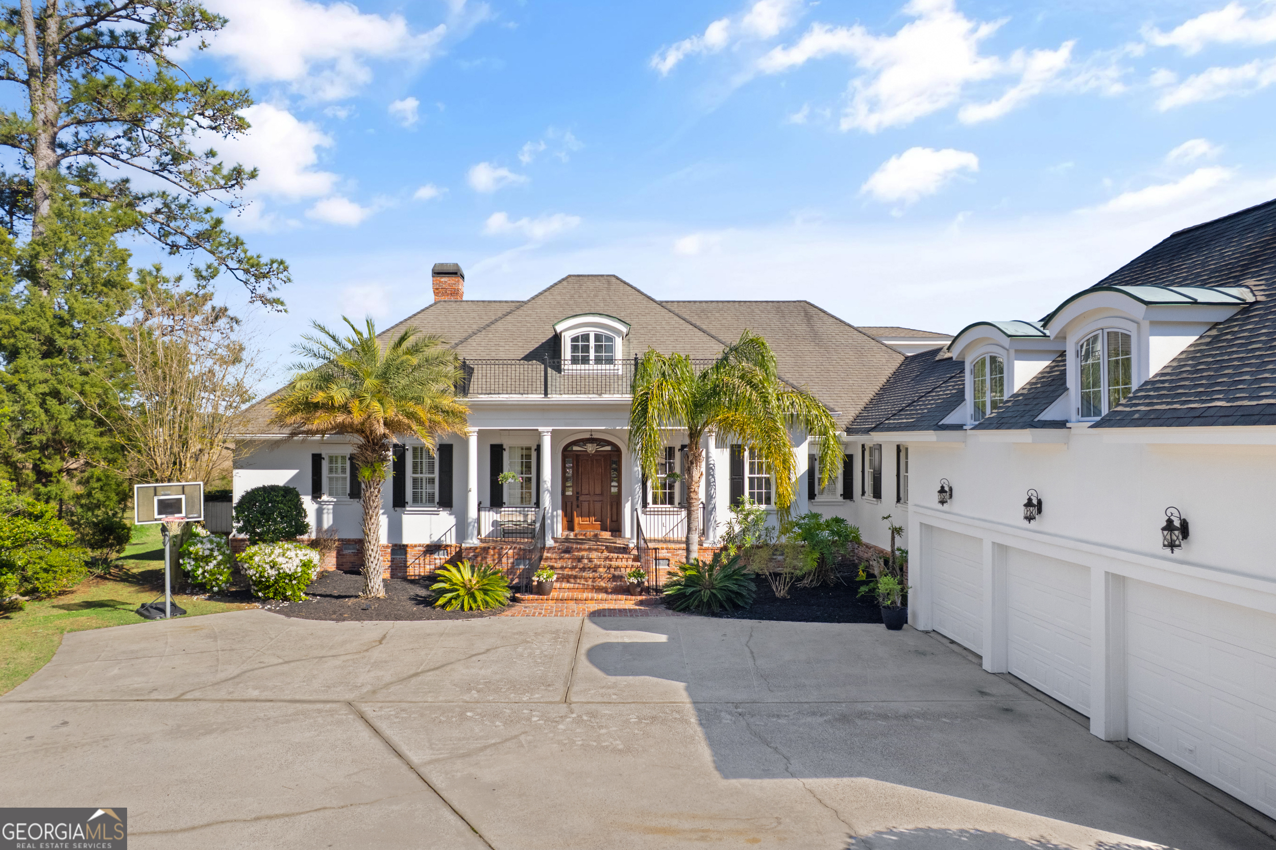 1041 Greenwillow DR