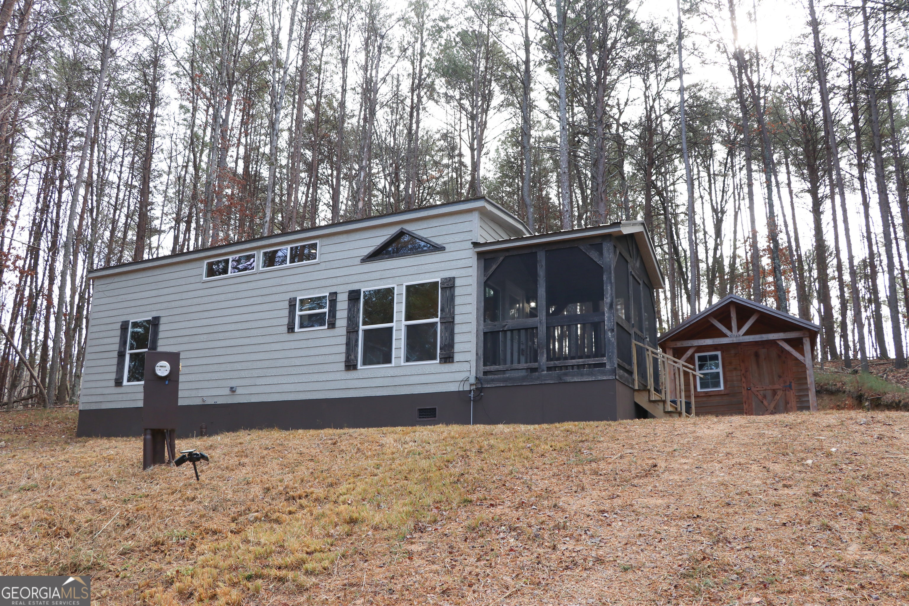 1217 Henderson CIR