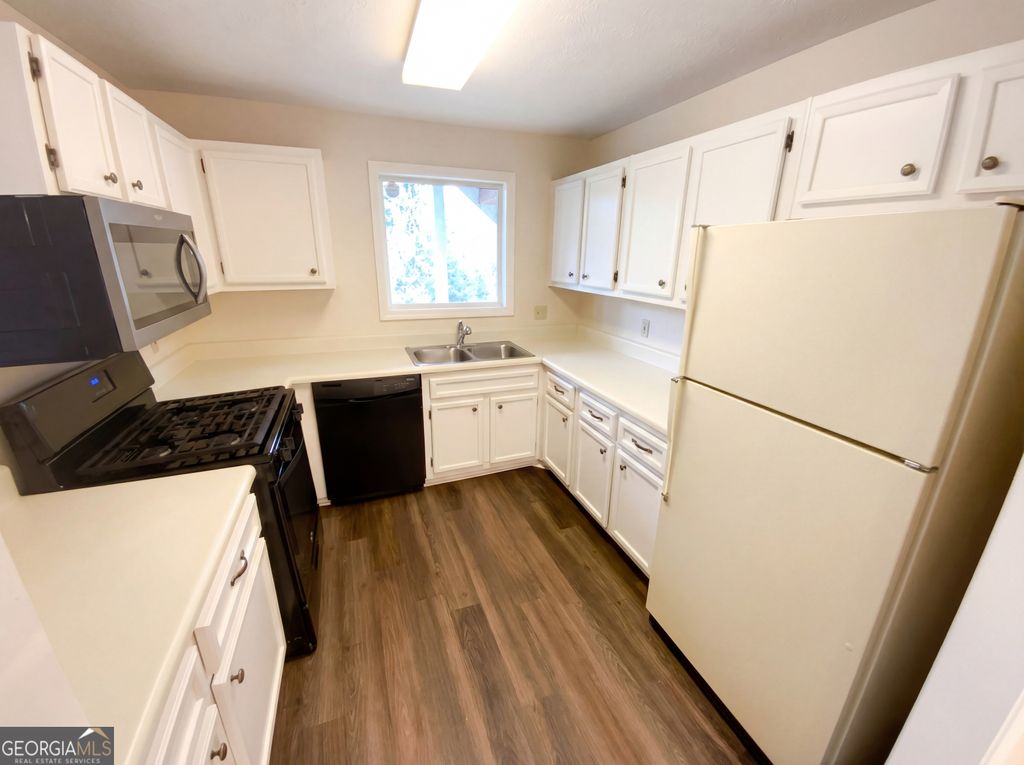 Photo of 107 Gettysburg Place, Sandy Springs, GA 30350 (MLS # 10688198)