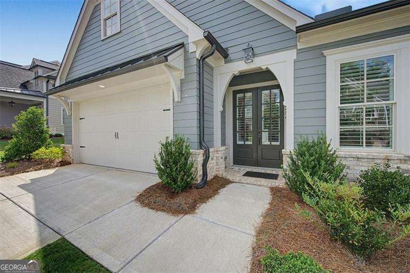 1259 Lakeside Overlook