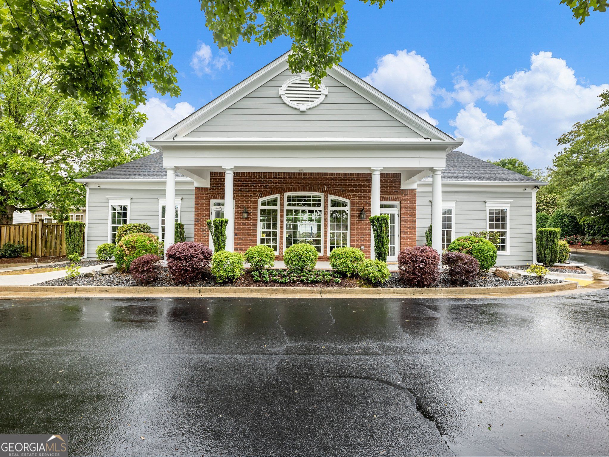 Peachtree Court - Residential