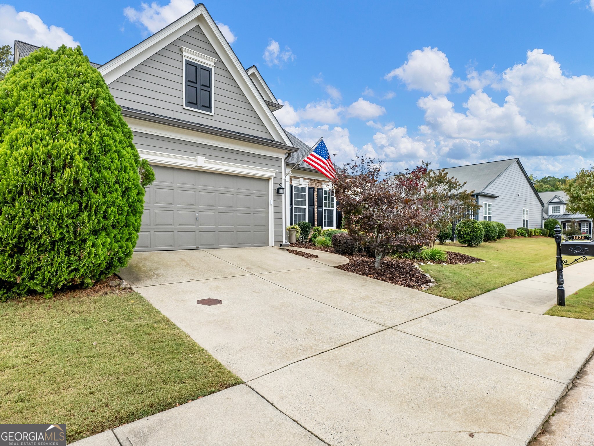 Peachtree Court - Residential