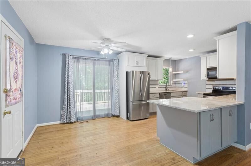 31 Trina AVE NE