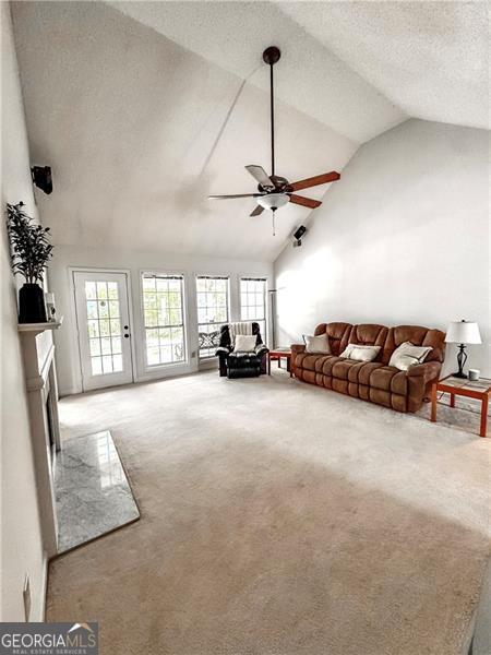 2085 HUNTINGTON HILL TRCE
