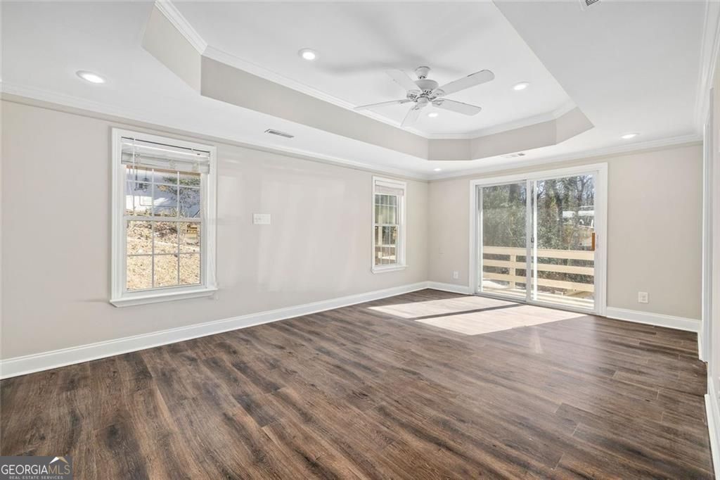 295 Oakland DR