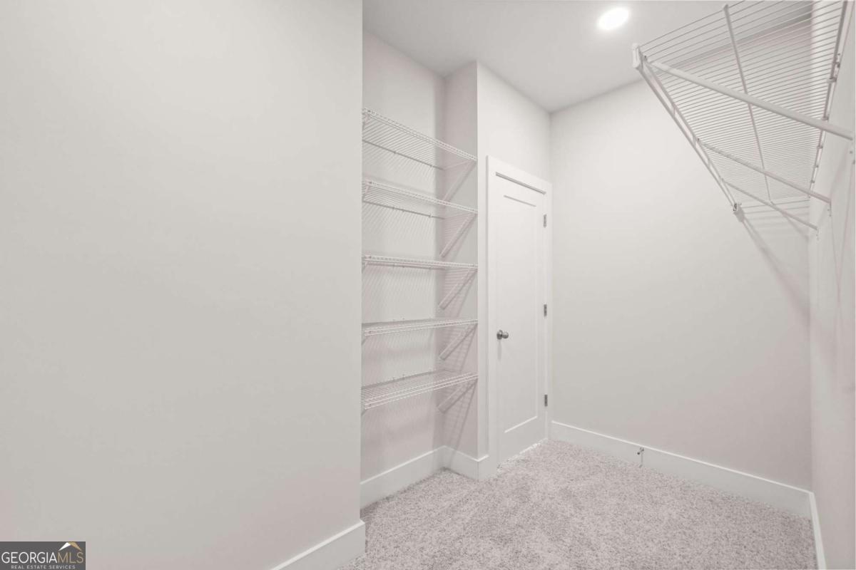 ROWAN WALK - Residential Lease