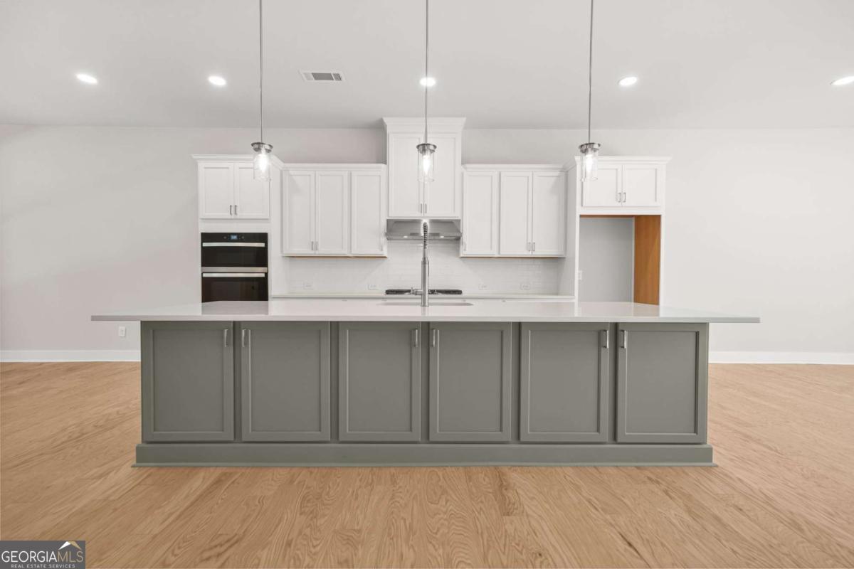 ROWAN WALK - Residential Lease