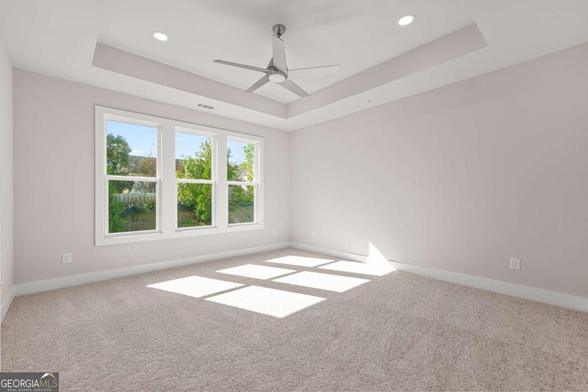 ROWAN WALK - Residential Lease