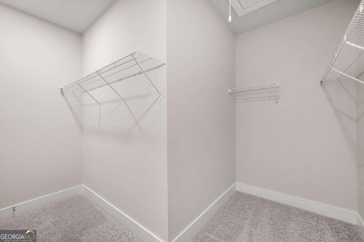 ROWAN WALK - Residential Lease