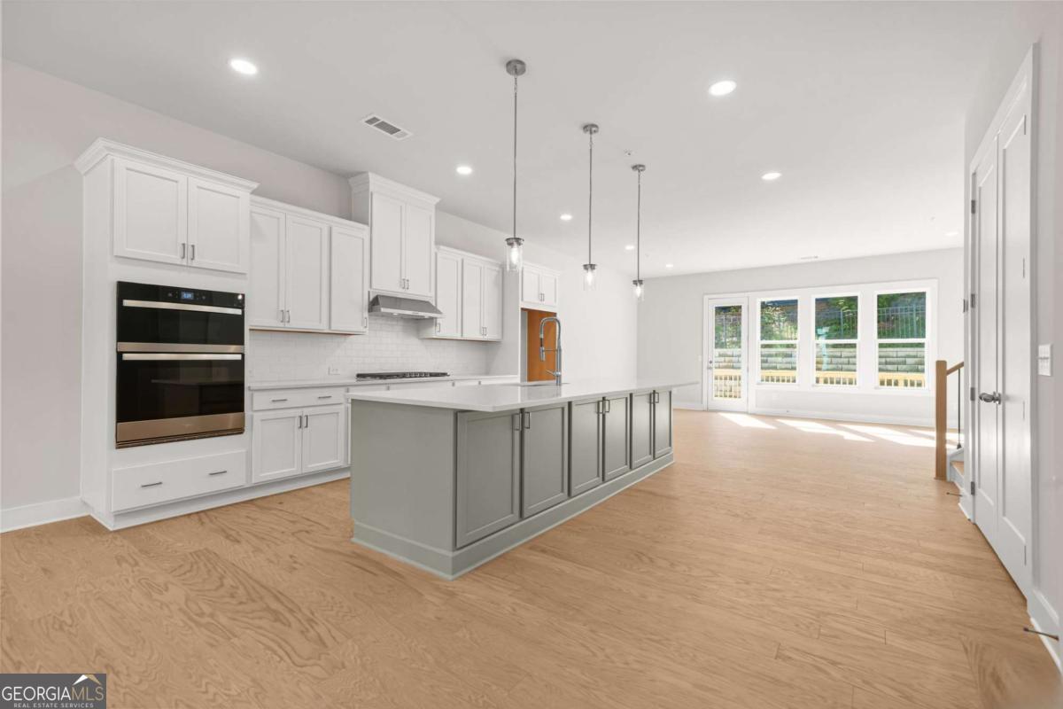 ROWAN WALK - Residential Lease