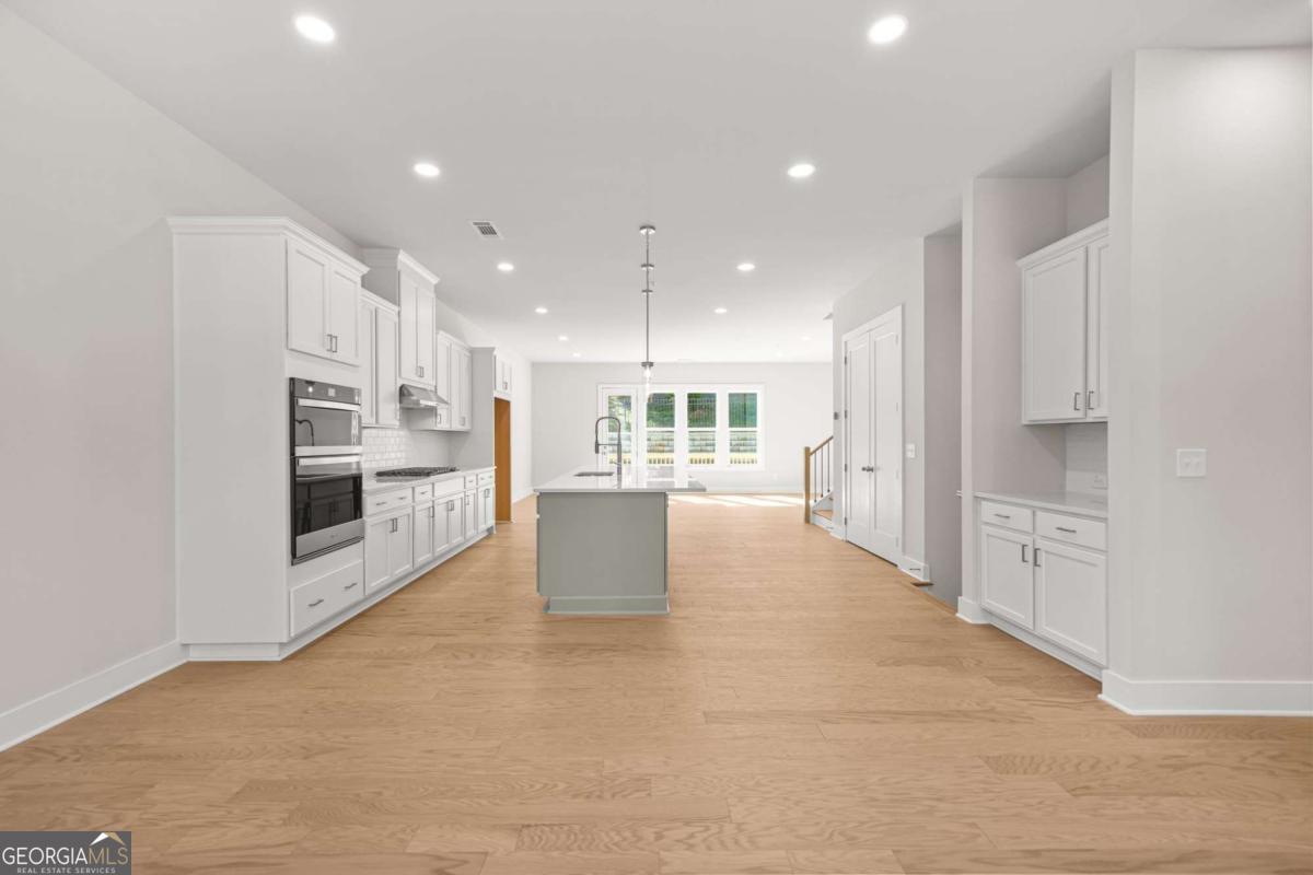 ROWAN WALK - Residential Lease