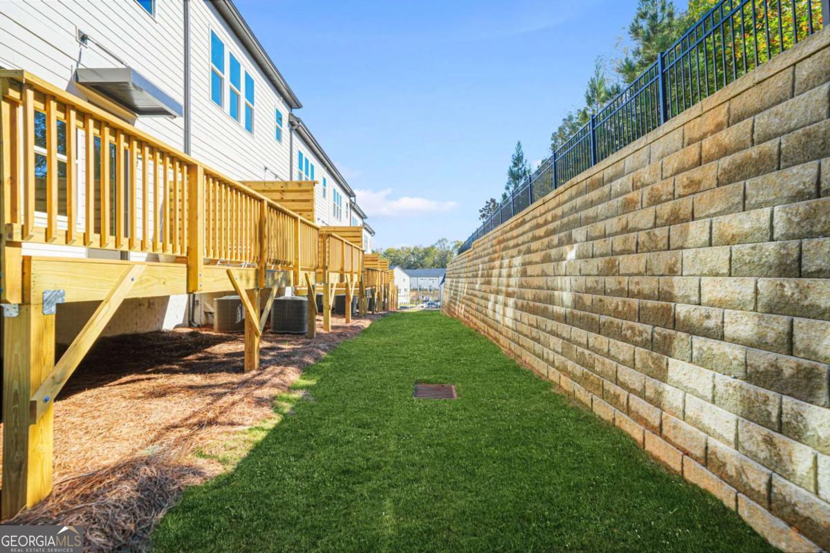 ROWAN WALK - Residential Lease