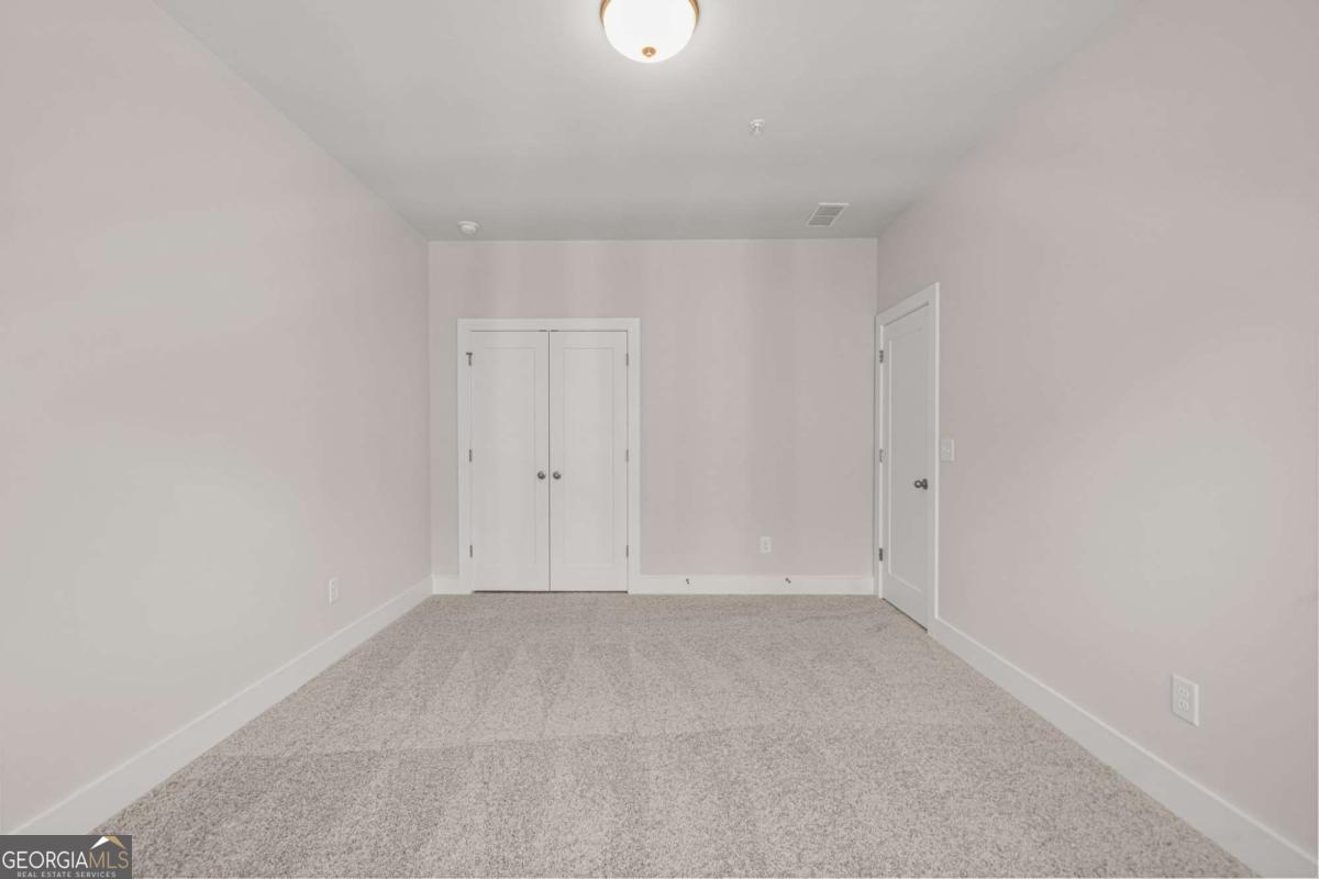 ROWAN WALK - Residential Lease