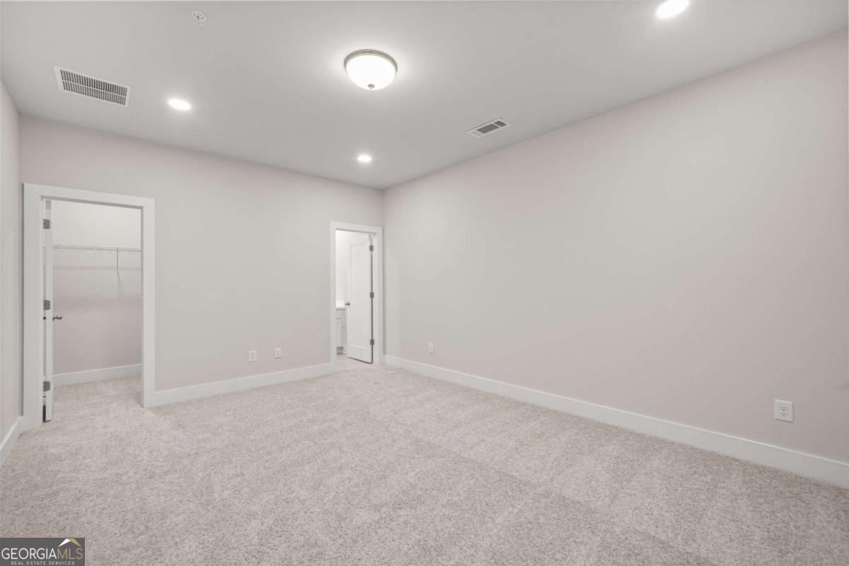 ROWAN WALK - Residential Lease