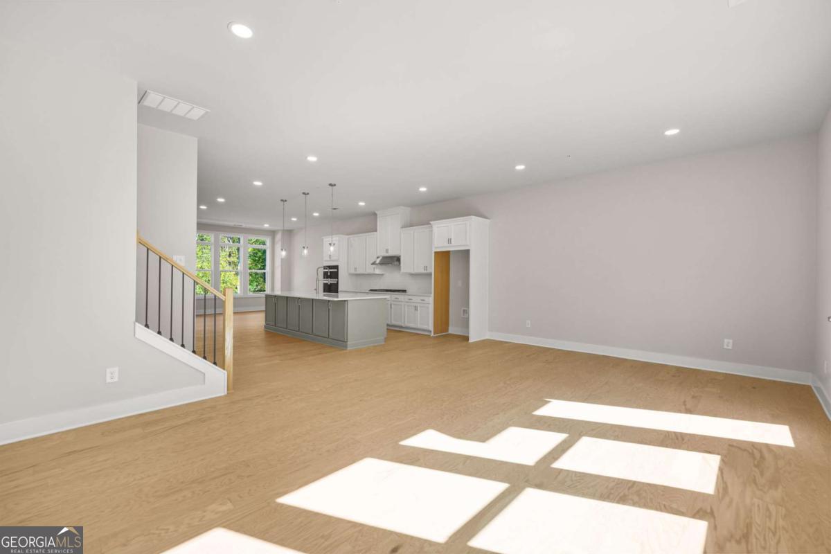 ROWAN WALK - Residential Lease