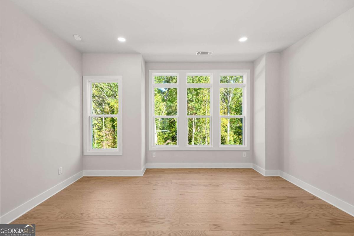 ROWAN WALK - Residential Lease