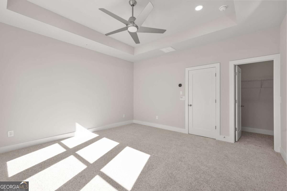 ROWAN WALK - Residential Lease