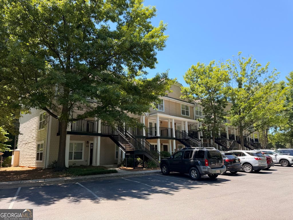 Photo of 1035 Barnett Shoals Road #APT 623, Athens, GA 30605 (MLS # 10766736)