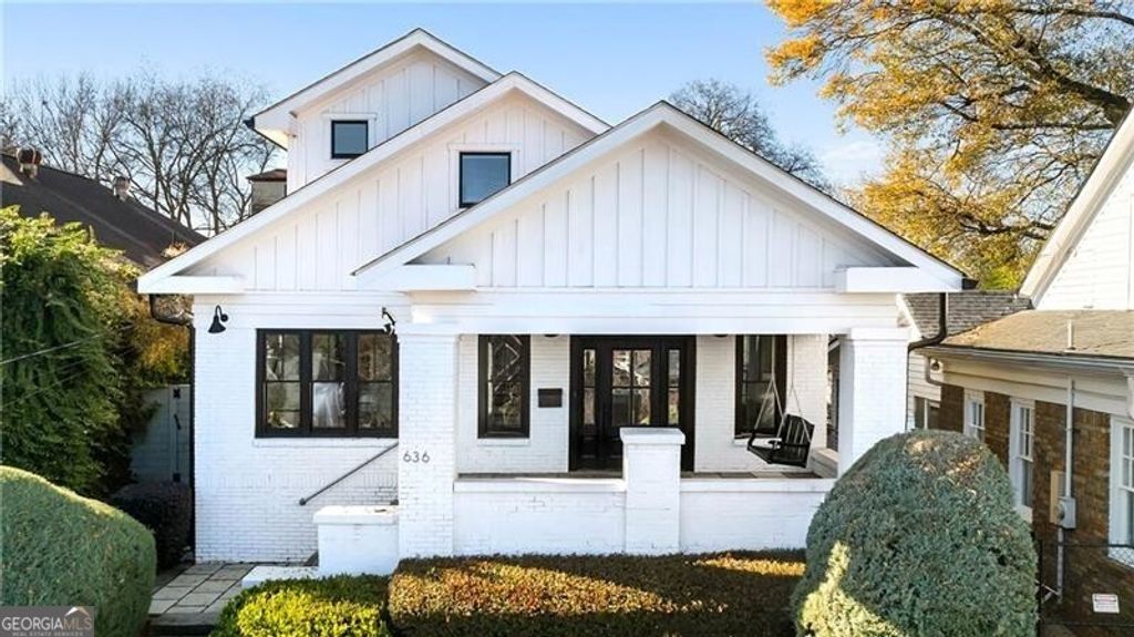 Photo of 636 Kennesaw Avenue NE, Atlanta, GA 30308 (MLS # 10660978)