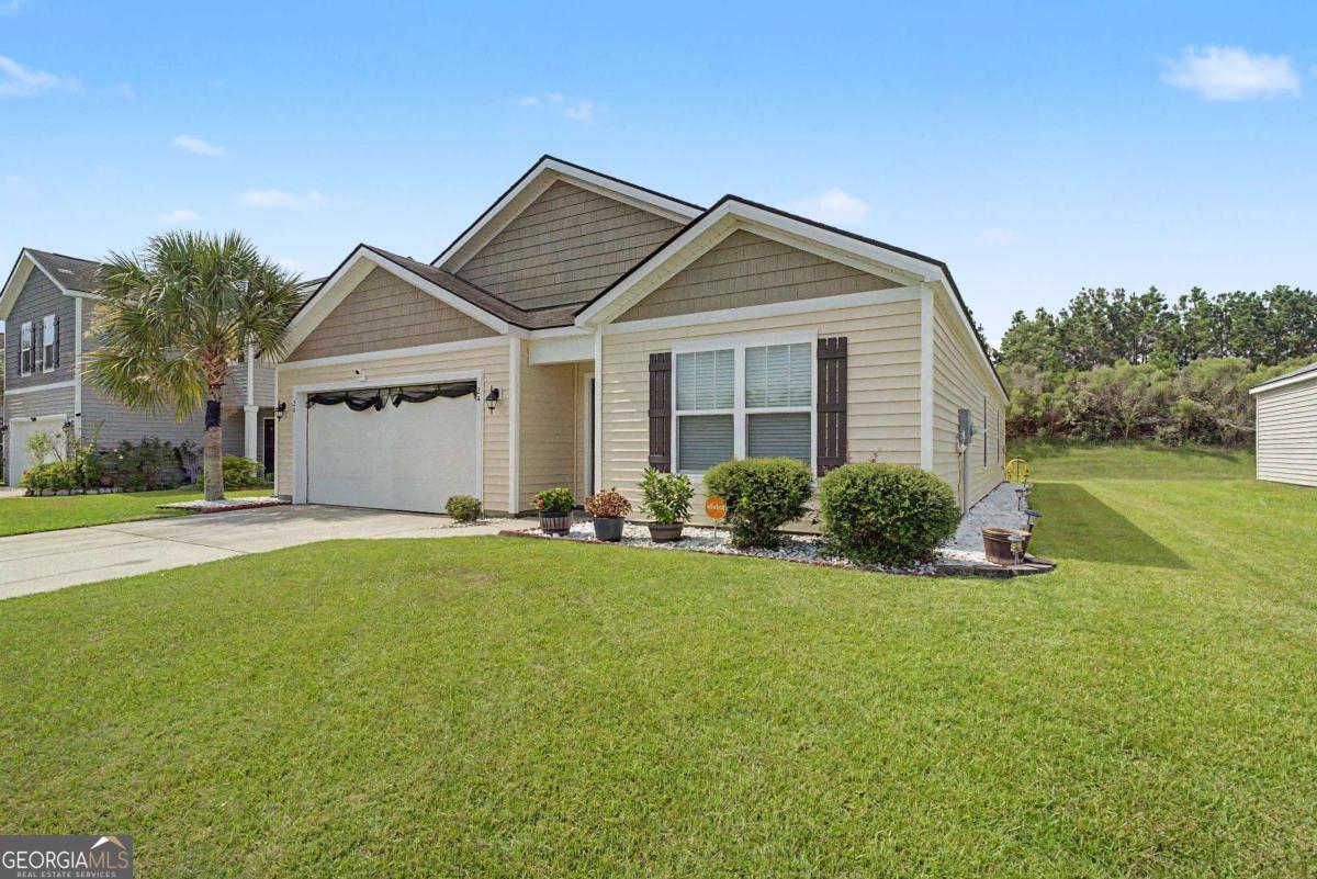 24 Hawkhorn CT