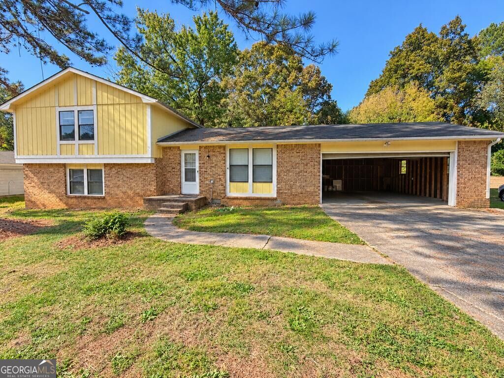 Photo of 471 Rock Meadow Drive, Stone Mountain, GA 30088 (MLS # 10881062)