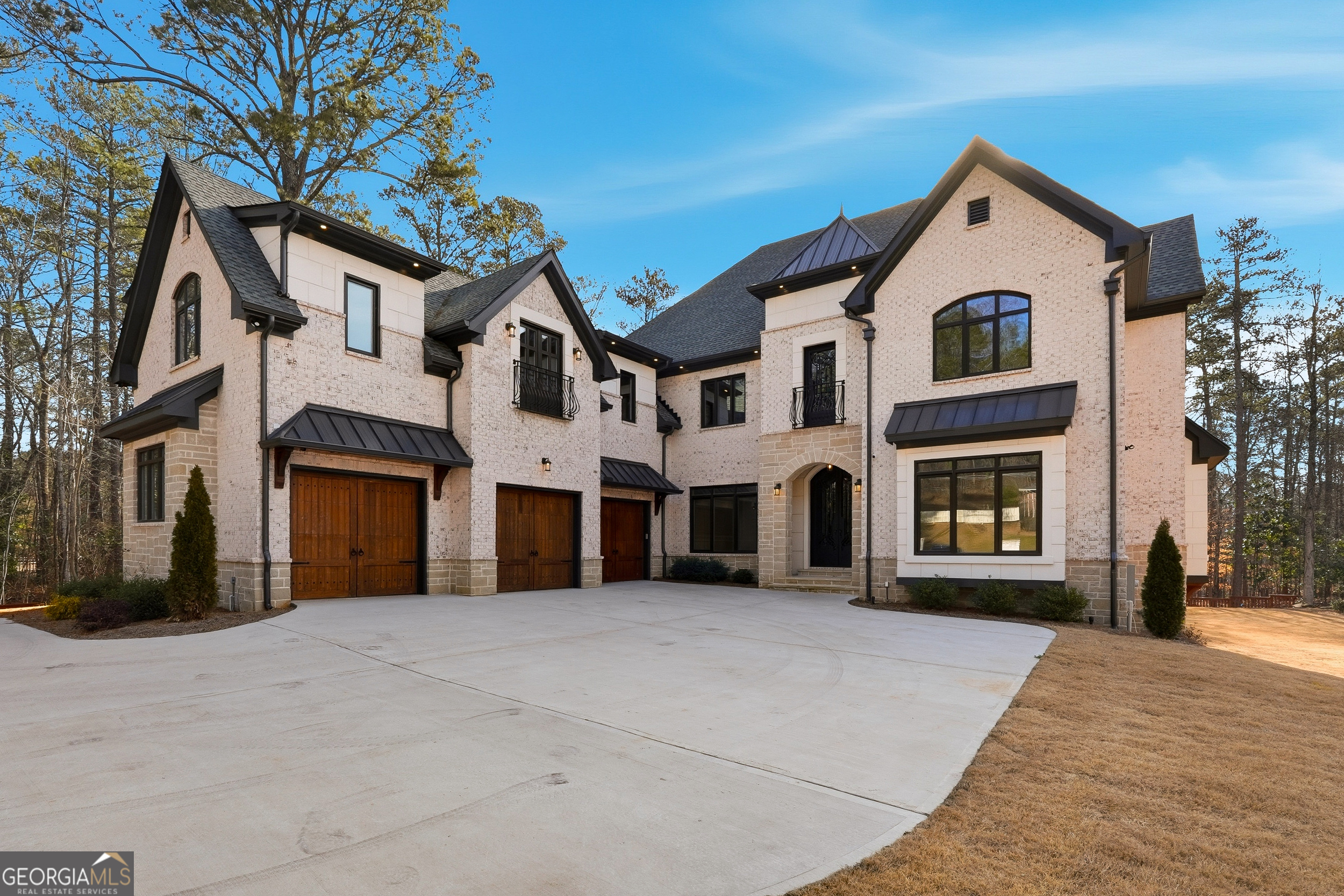 10765 Shallowford RD