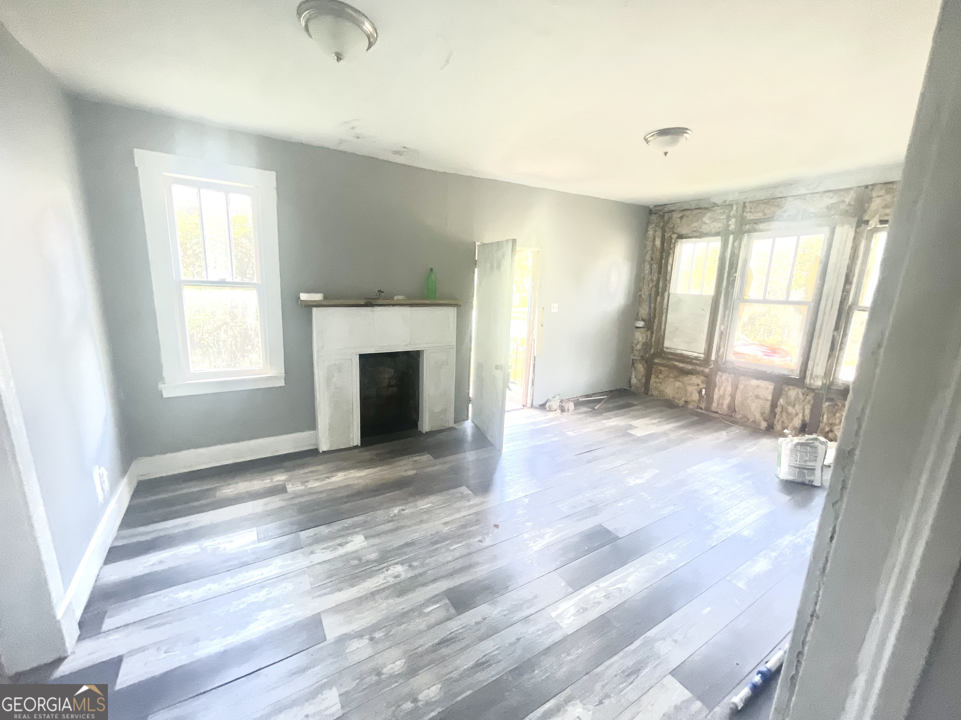 1307 E 42nd ST