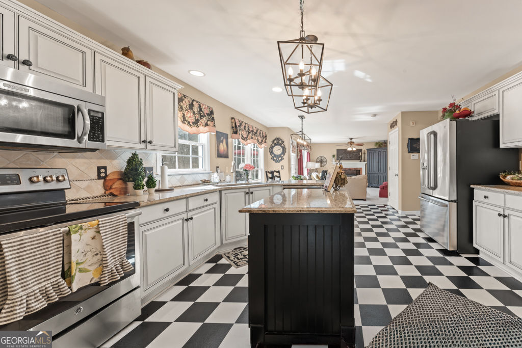 Dallas, Georgia 30157, United States, 5 Bedrooms Bedrooms, ,4 BathroomsBathrooms,Residential,Active,146490