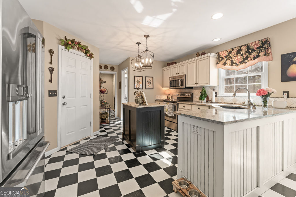 Dallas, Georgia 30157, United States, 5 Bedrooms Bedrooms, ,4 BathroomsBathrooms,Residential,Active,146490