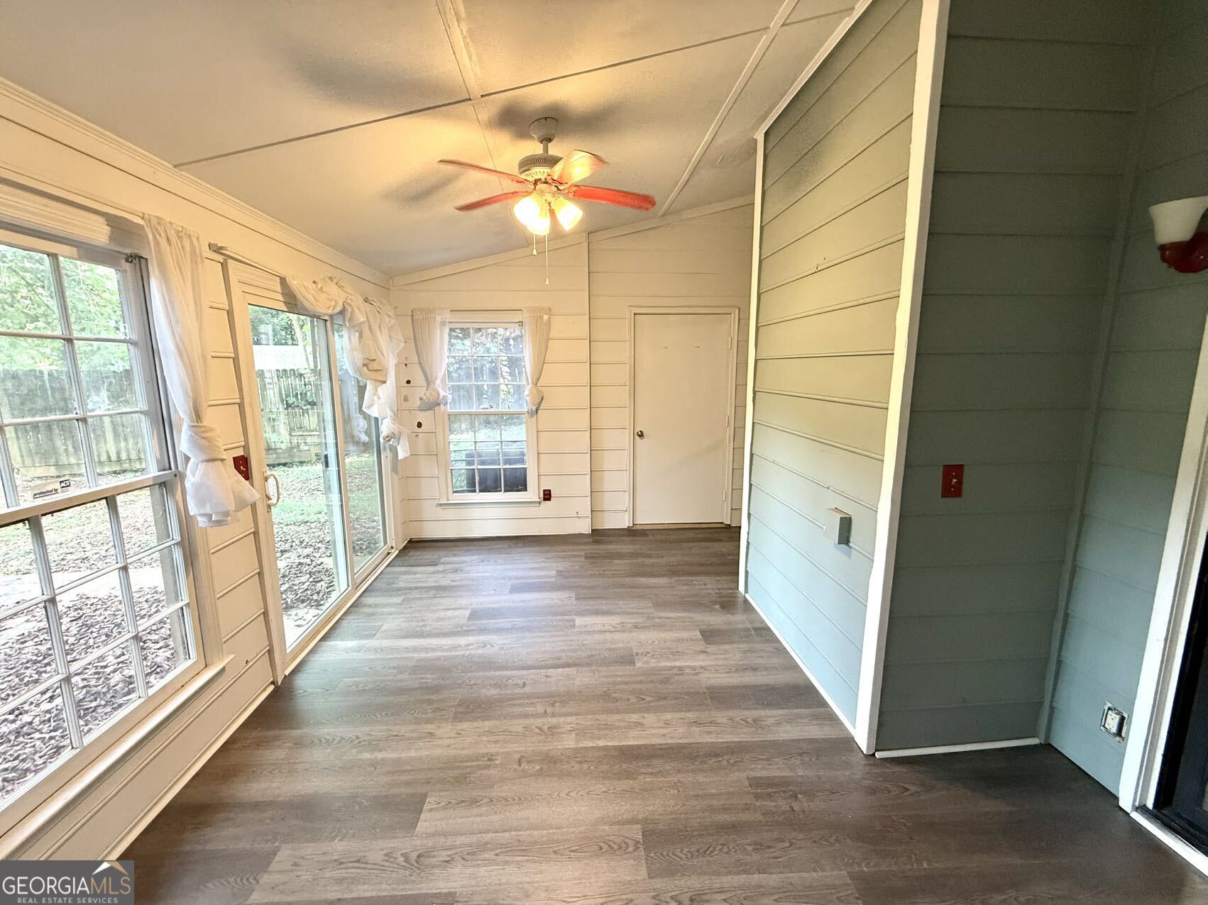 Peidmont Place - Residential Lease