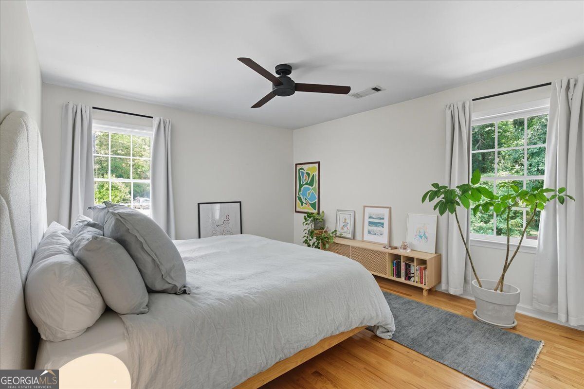 2238 Ridgedale RD NE