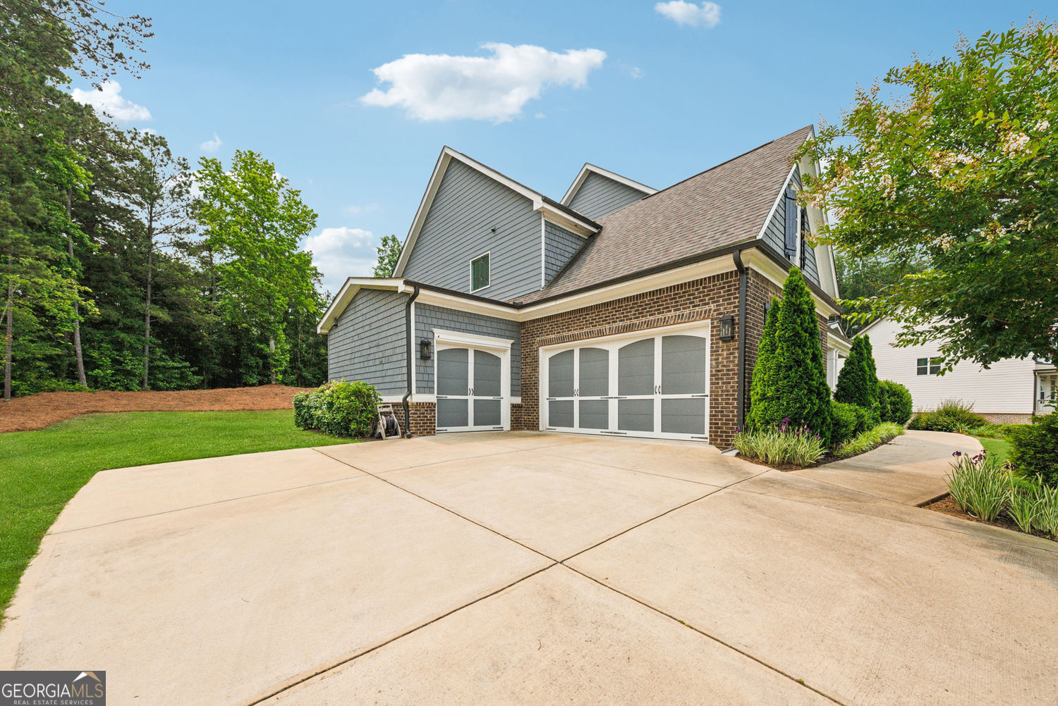 Canton, Georgia 30115, United States, 5 Bedrooms Bedrooms, ,5 BathroomsBathrooms,Residential,Active,142589