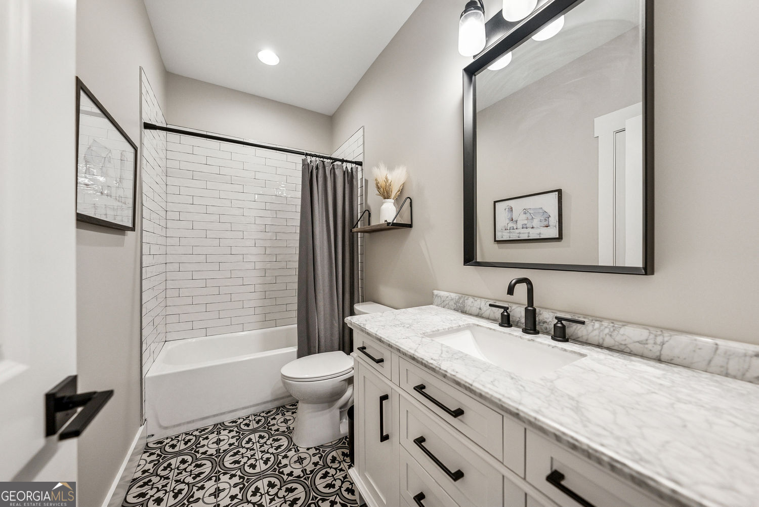 Canton, Georgia 30115, United States, 5 Bedrooms Bedrooms, ,5 BathroomsBathrooms,Residential,Active,142589