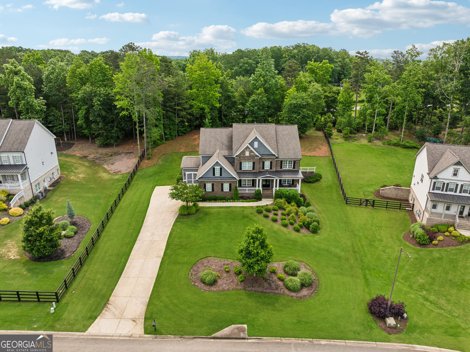 Canton, Georgia 30115, United States, 5 Bedrooms Bedrooms, ,5 BathroomsBathrooms,Residential,Active,142589