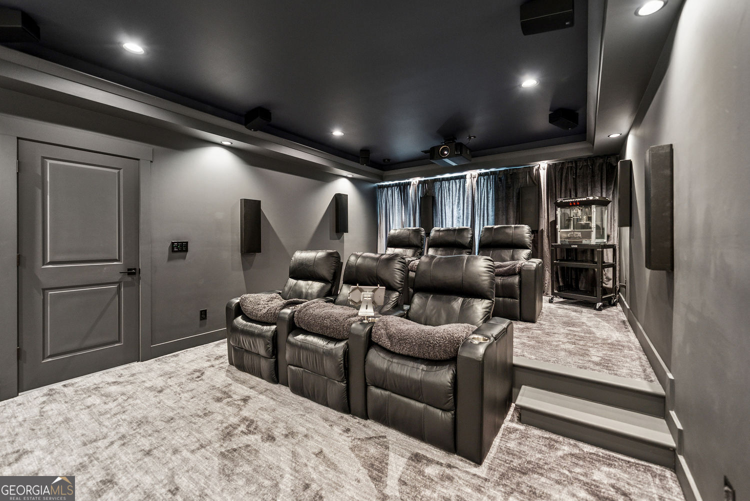 Canton, Georgia 30115, United States, 5 Bedrooms Bedrooms, ,5 BathroomsBathrooms,Residential,Active,142589