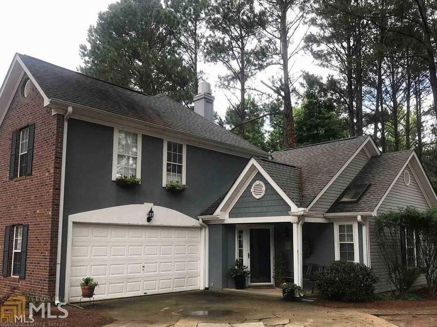 Welcome home to Fairfield Subdivision in Peachtree City.  This corner lot, 3 bedroom, 2.5 bath home has and open fell with a nicely remodeled kitchen.  Enjoy the backyard patio with guests.  Schedule your visiting today!