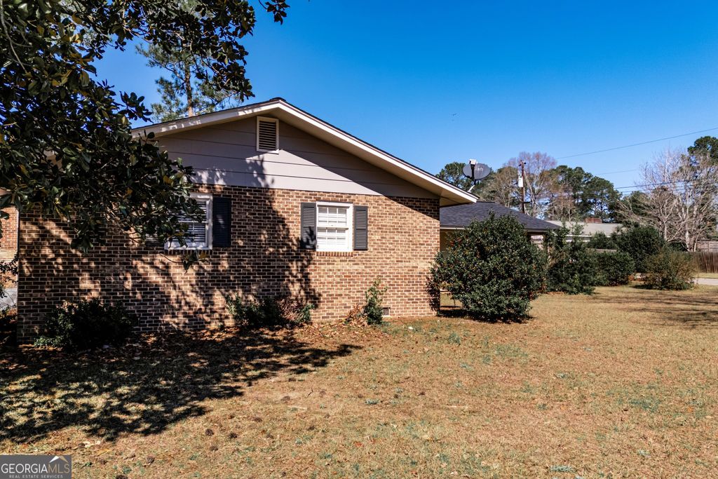 Photo of 1444 Madison Avenue, Tifton, GA 31794 (MLS # 10698344)