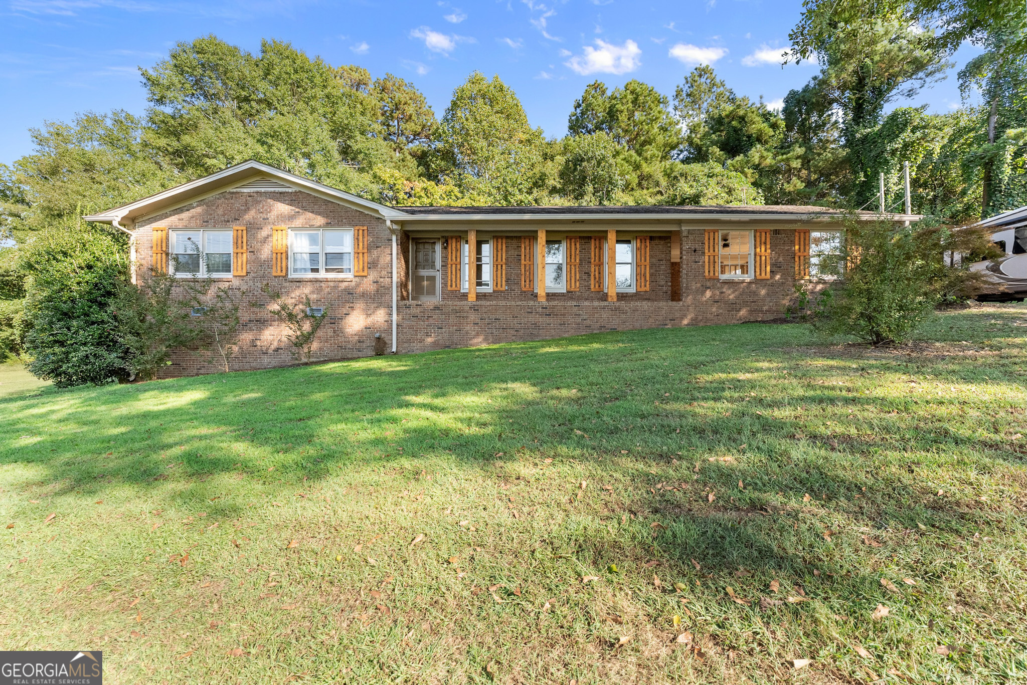 3675 Roy Parks RD