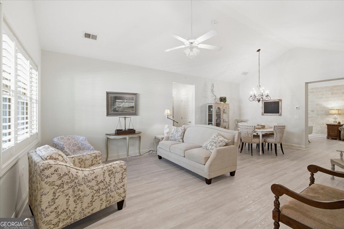 222 Orchards CIR