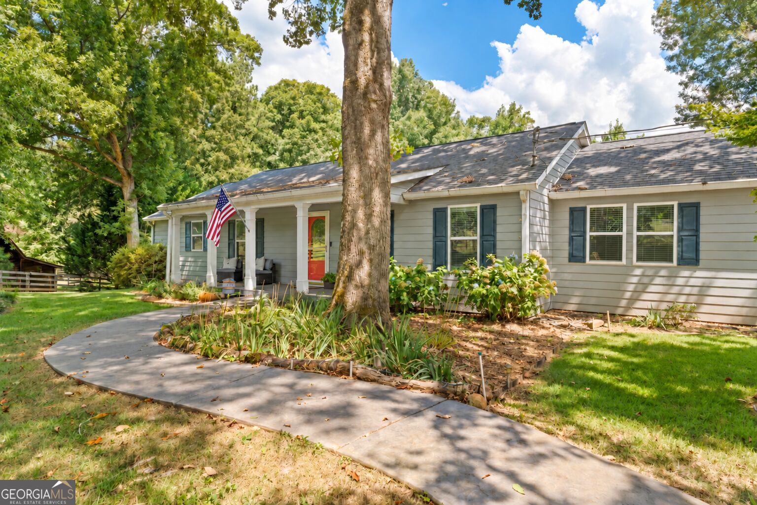 123 Swanson RD