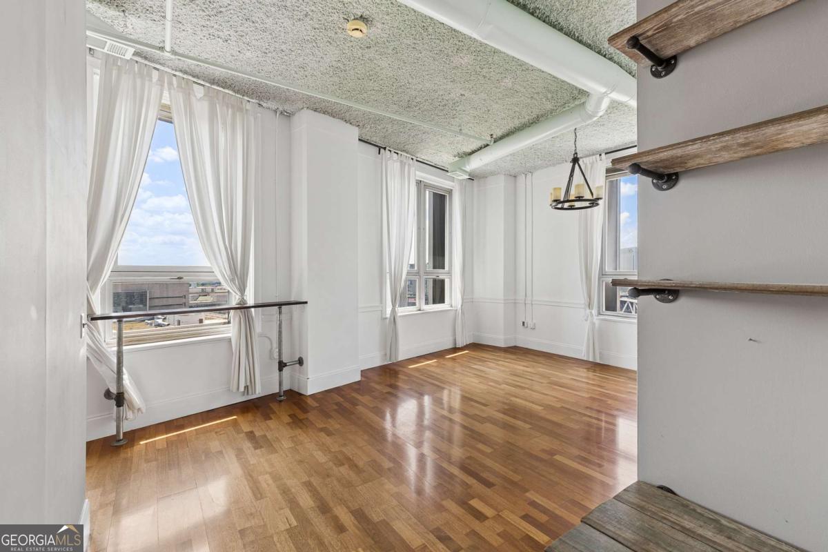 20 Marietta ST NW #15E