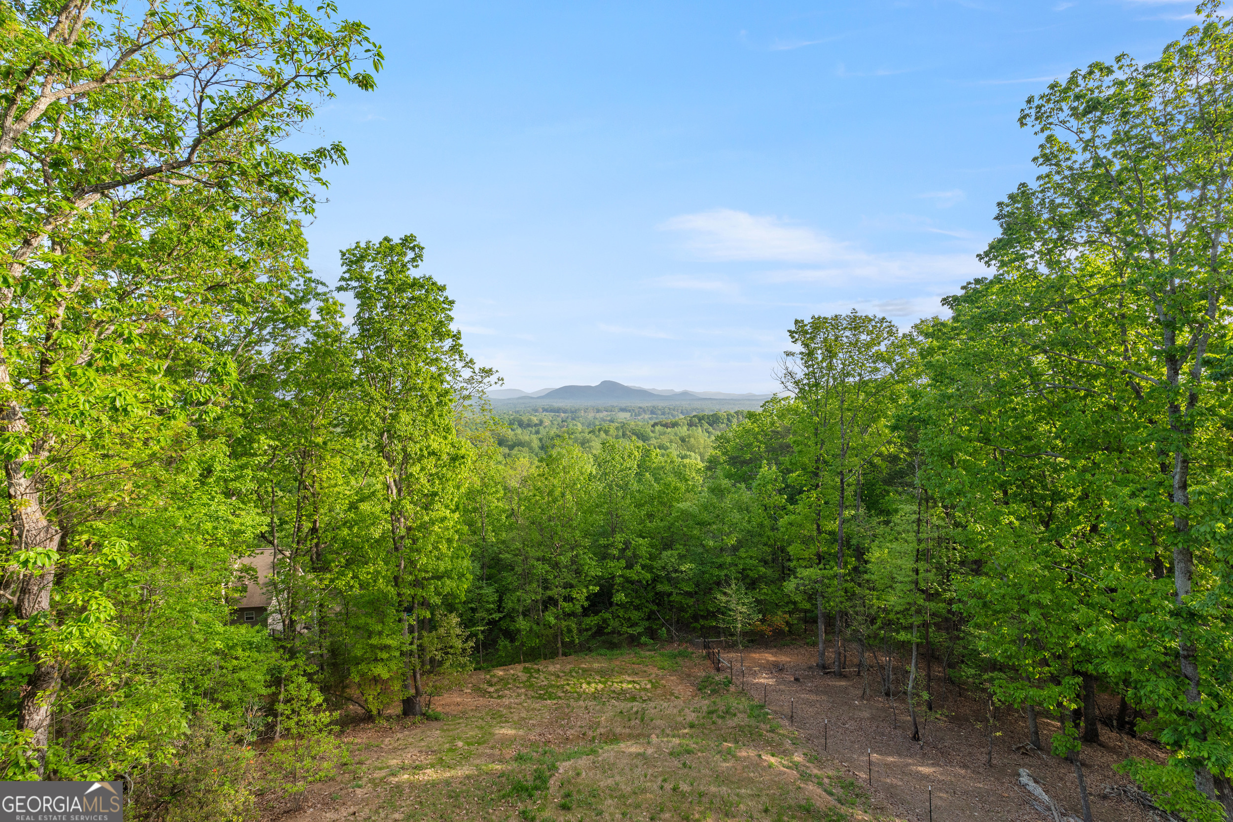 265 Lynda LN