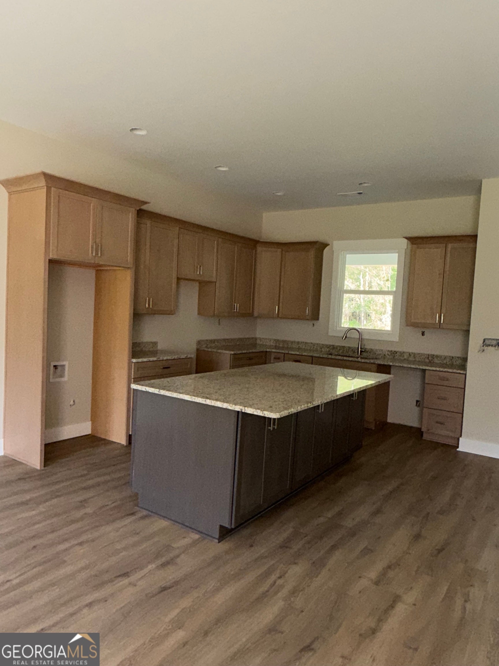 121 Marshall RD NE