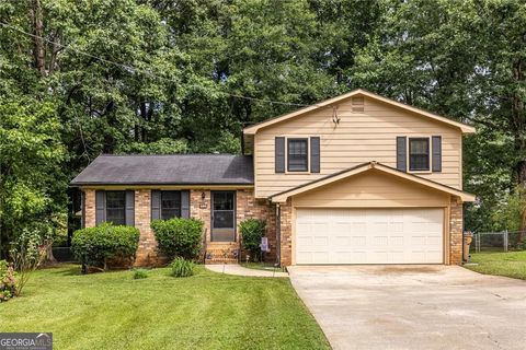 Photo of 230 Carriage Circle, Stockbridge, GA 30281 (MLS # 10598044)