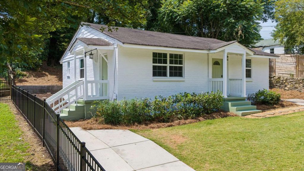 Photo of 1305 Wylie Street SE, Atlanta, GA 30317 (MLS # 10771910)