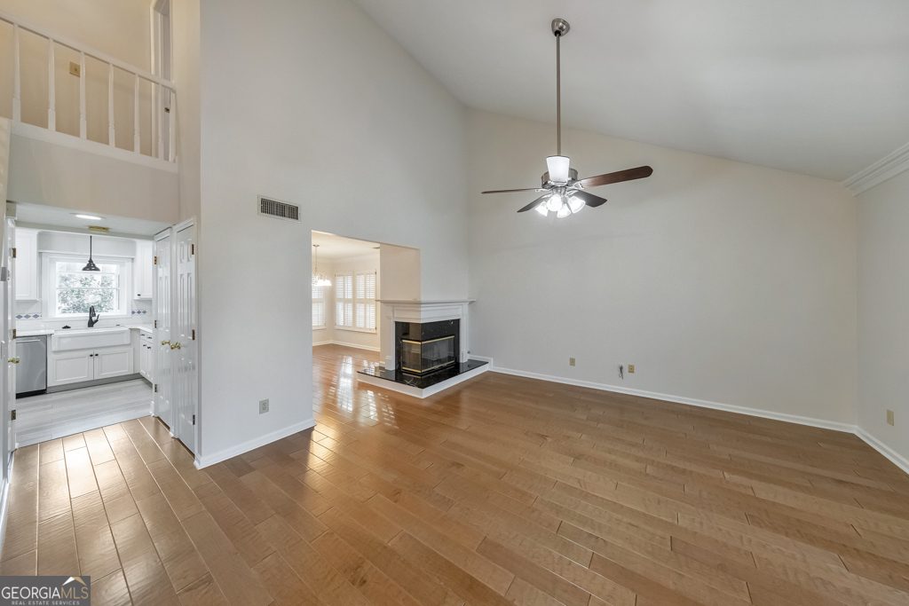 12165 Greenmont WALK